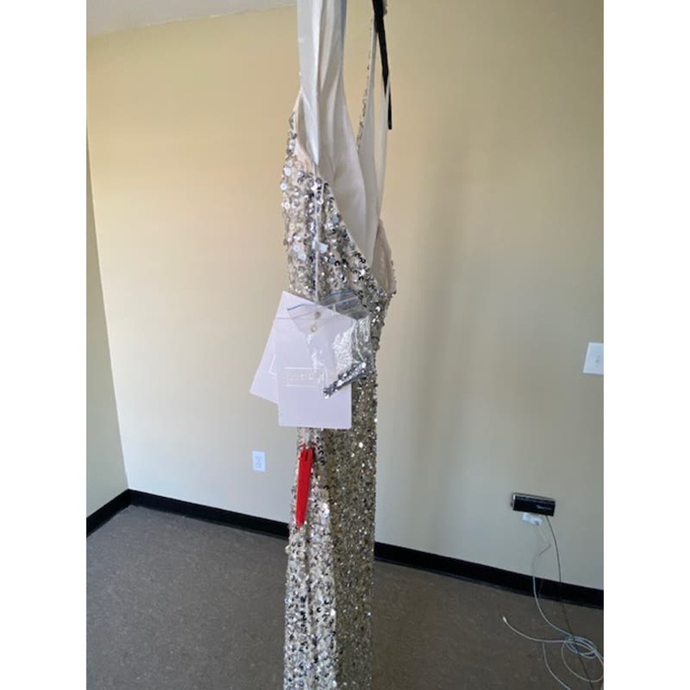Mac Duggal Nwt Sequined Halter Strap Column Gown … - image 6